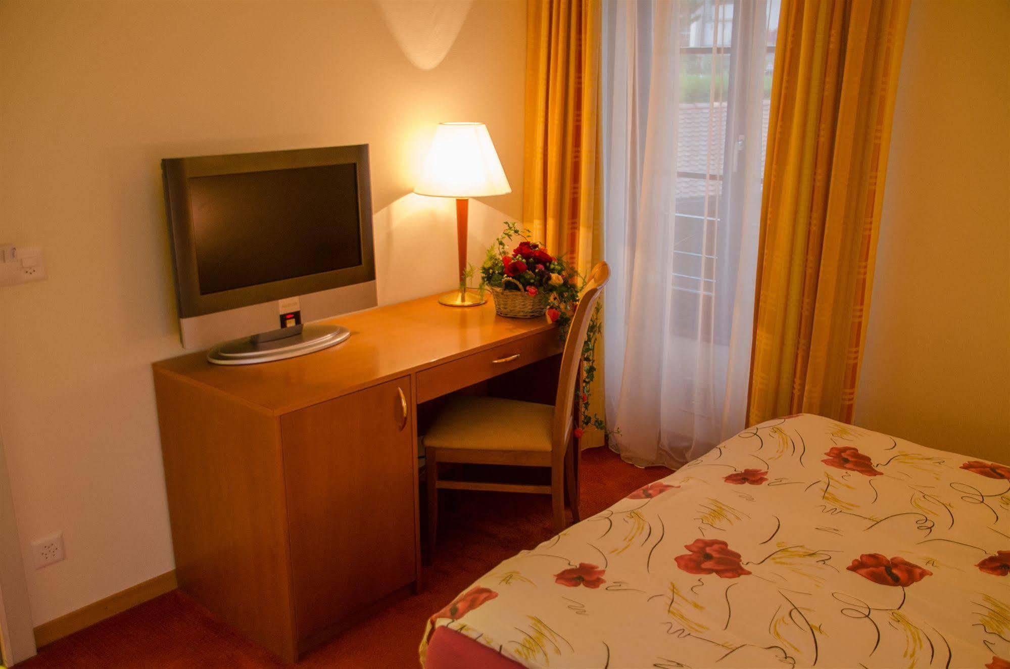 Auberge Communale à l'Union Gilly Extérieur photo